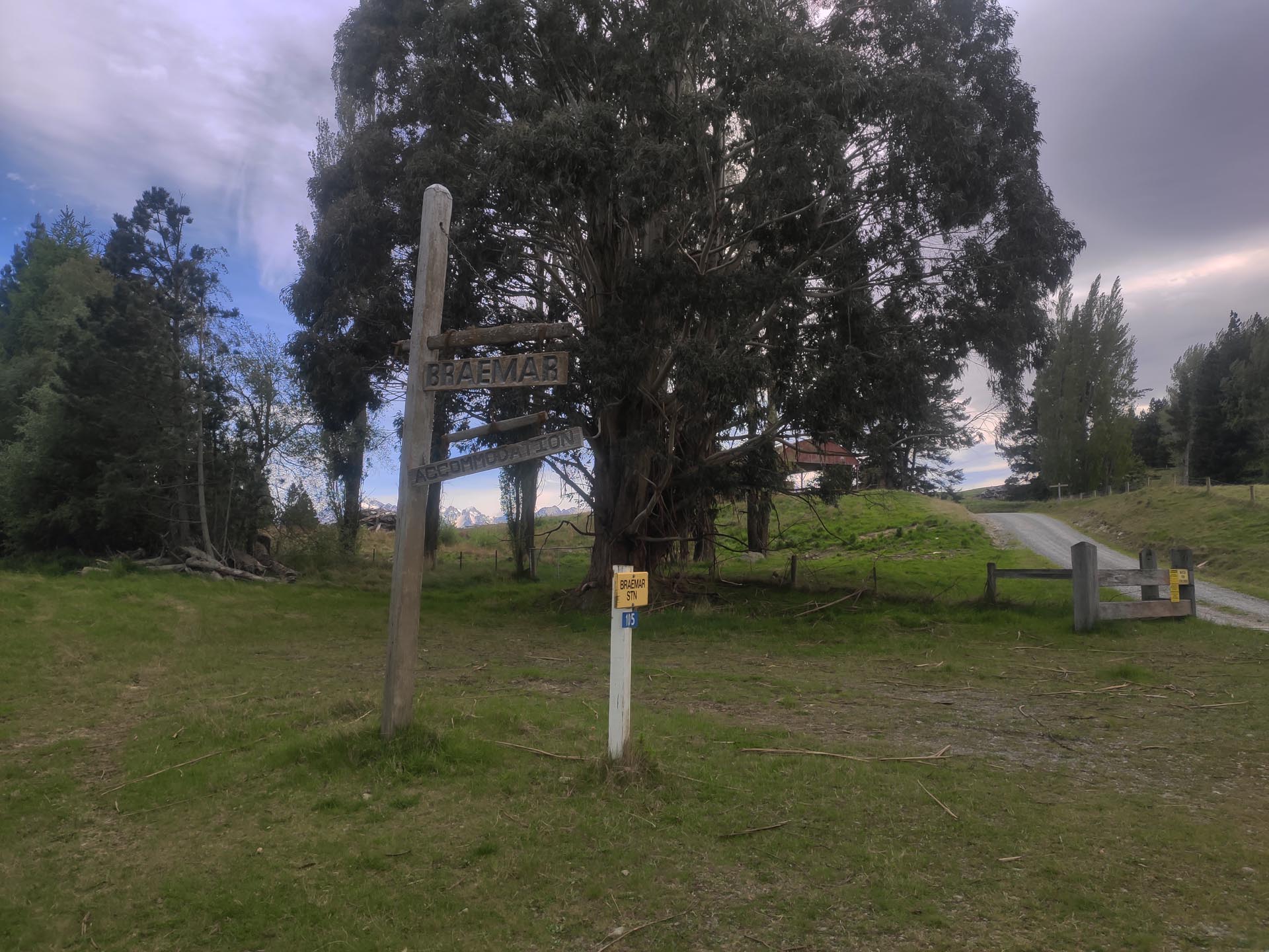 A sign on Braemar Road