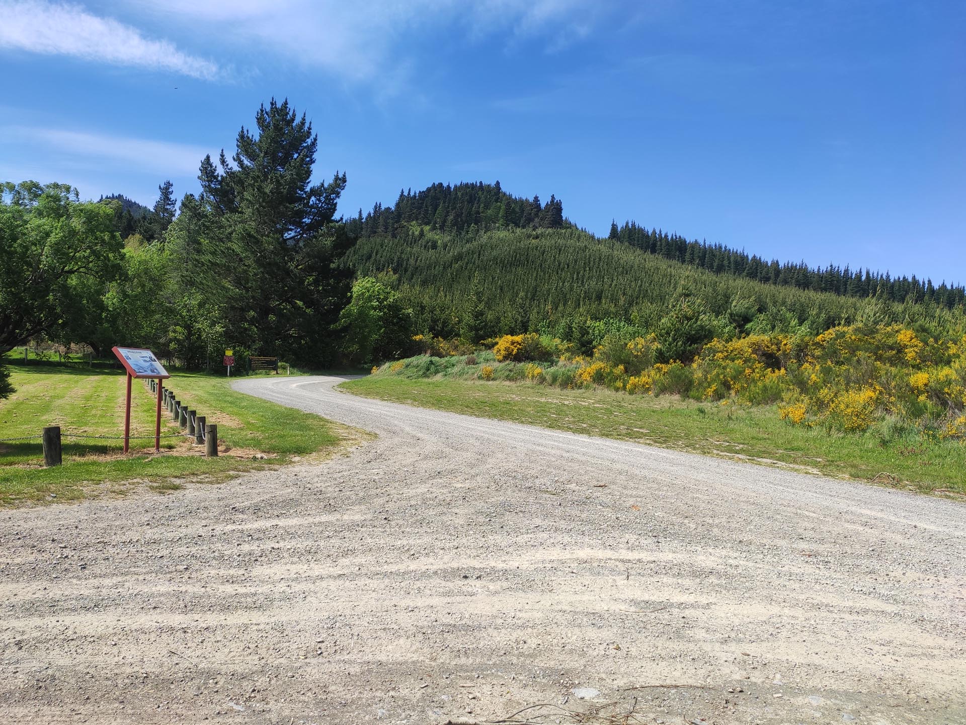 The bottom of Jollies Pass